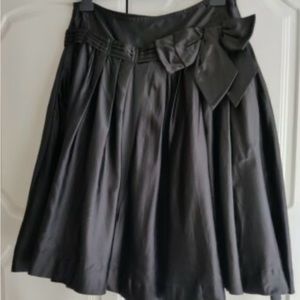 DKNY silk above-knee black skirt, size 8